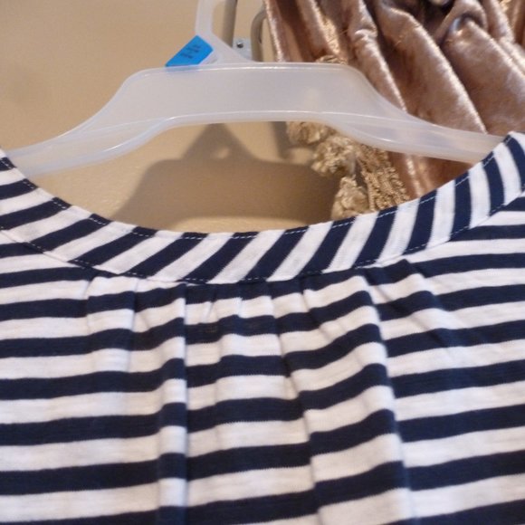 Sexy V- neck Flutter Sleeve Striped tee - Picture 5 of 10